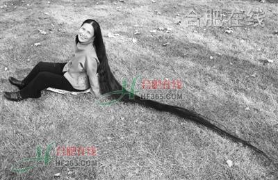 发长2.7米超姚明身高,女儿发长也已过2米 安徽第一长发蓄发30余年