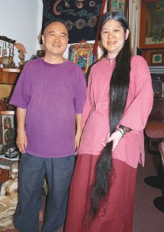 变发!诗人夫妻 长发配光头