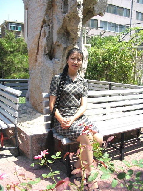 不经意间留起一头长发